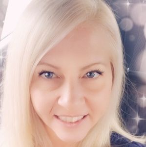 Meet your Posher, Corinna